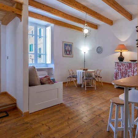La Finestra Sul Teatro Apartment Alghero Bagian luar foto